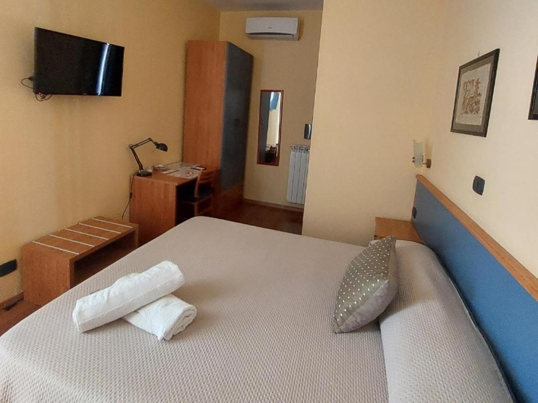 Apartament Domus Cesare Neapol Zewnętrze zdjęcie
